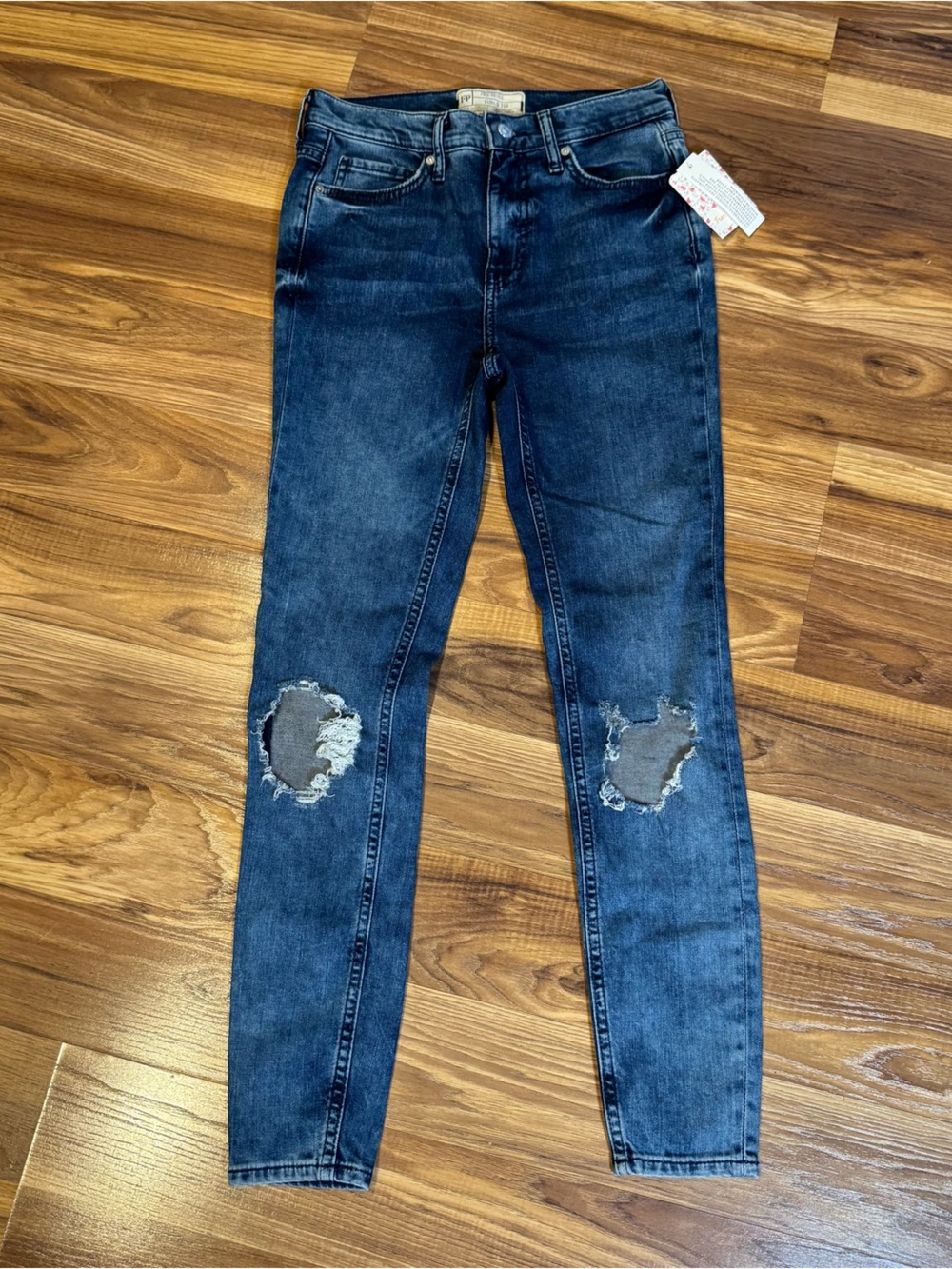 Free People NWT Women's Blue Distressed Skinny Jeans, Size 26